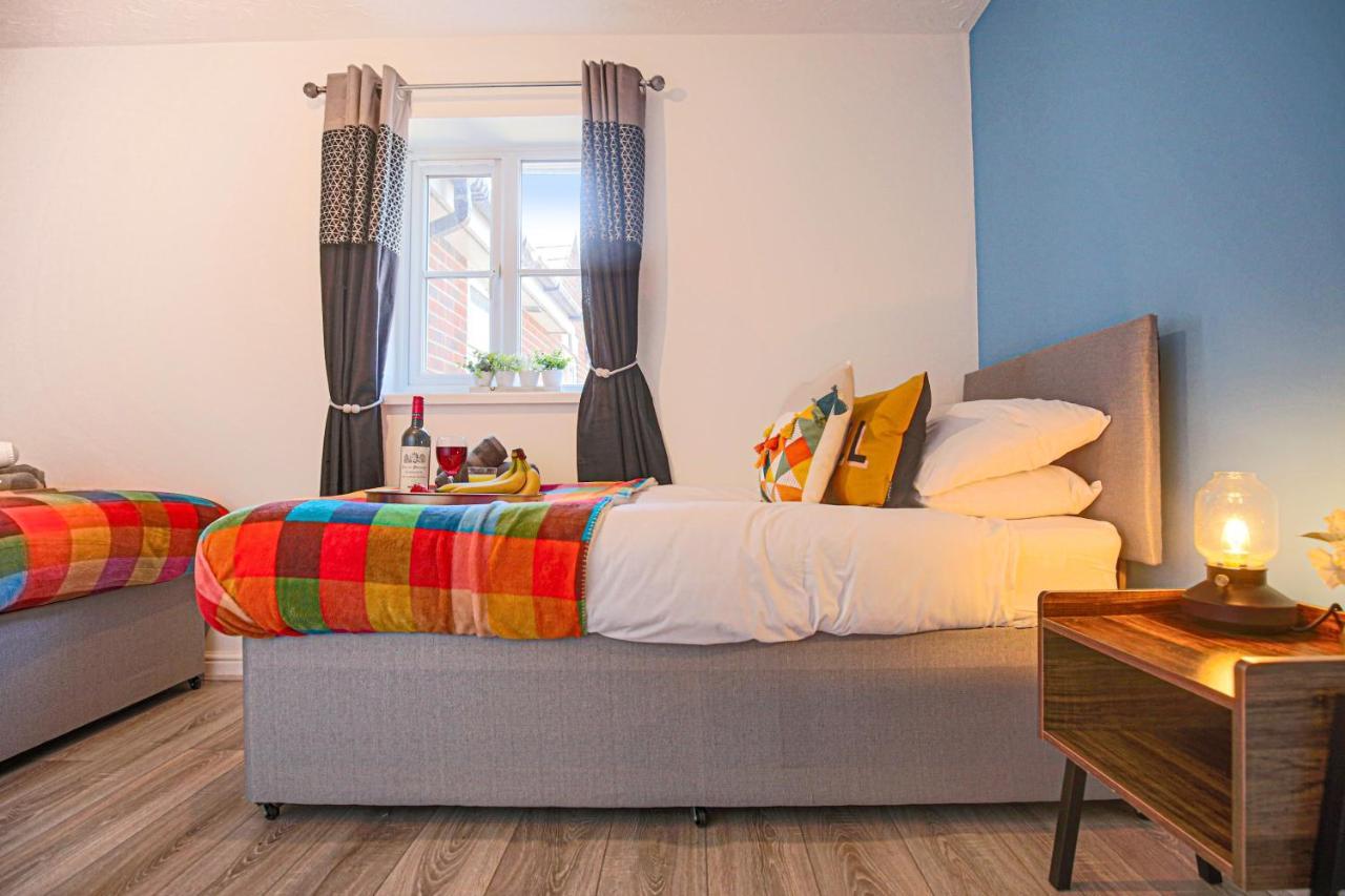 Delightful 2 Bed Apartment For Bicester Outlet Shopping By Platinum Key Properties 外观 照片
